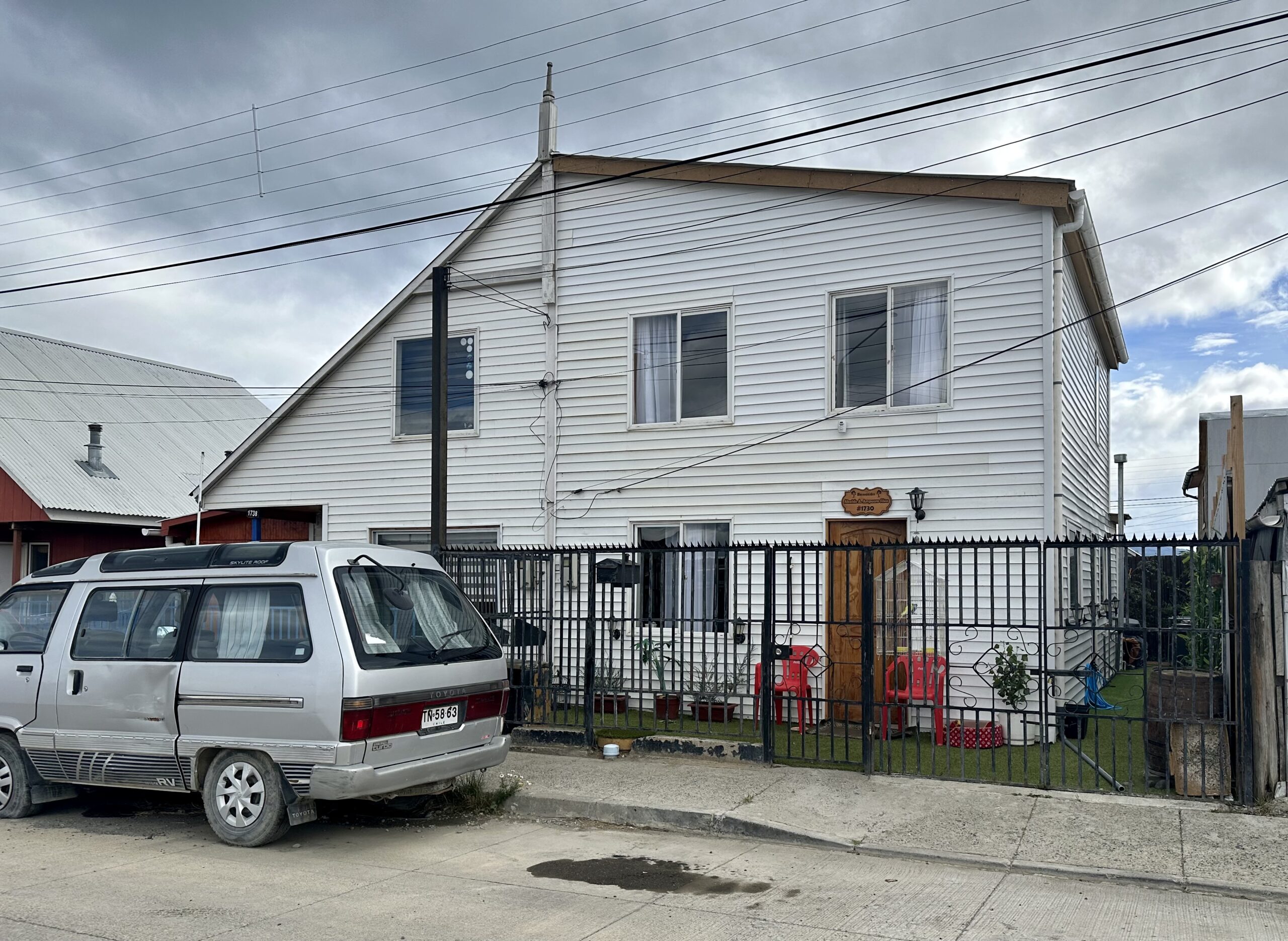 Acogedora vivienda de 3 amplios dormitorios en tranquilo sector de Puerto Natales