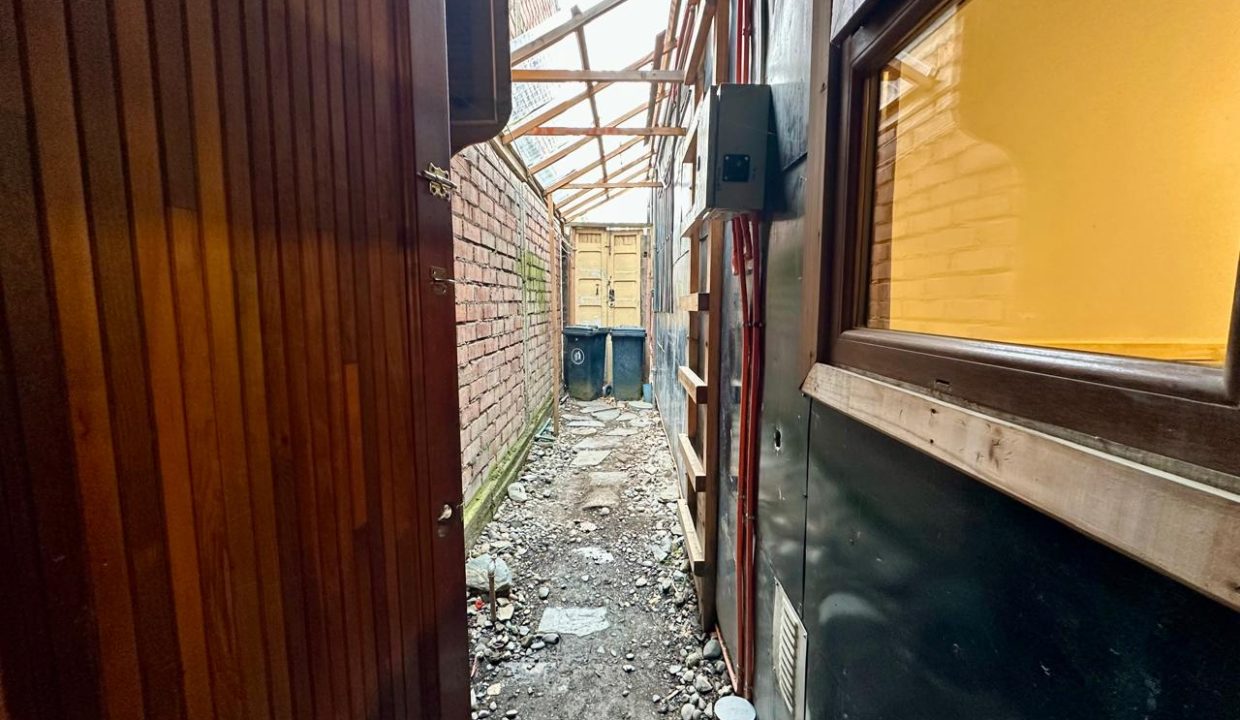 WhatsApp Image 2025-05-17 at 11.08.36 AM (4)