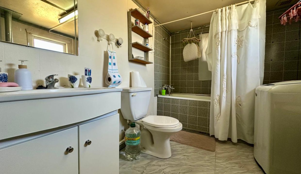 WhatsApp Image 2025-12-03 at 10.31.33 AM (2)