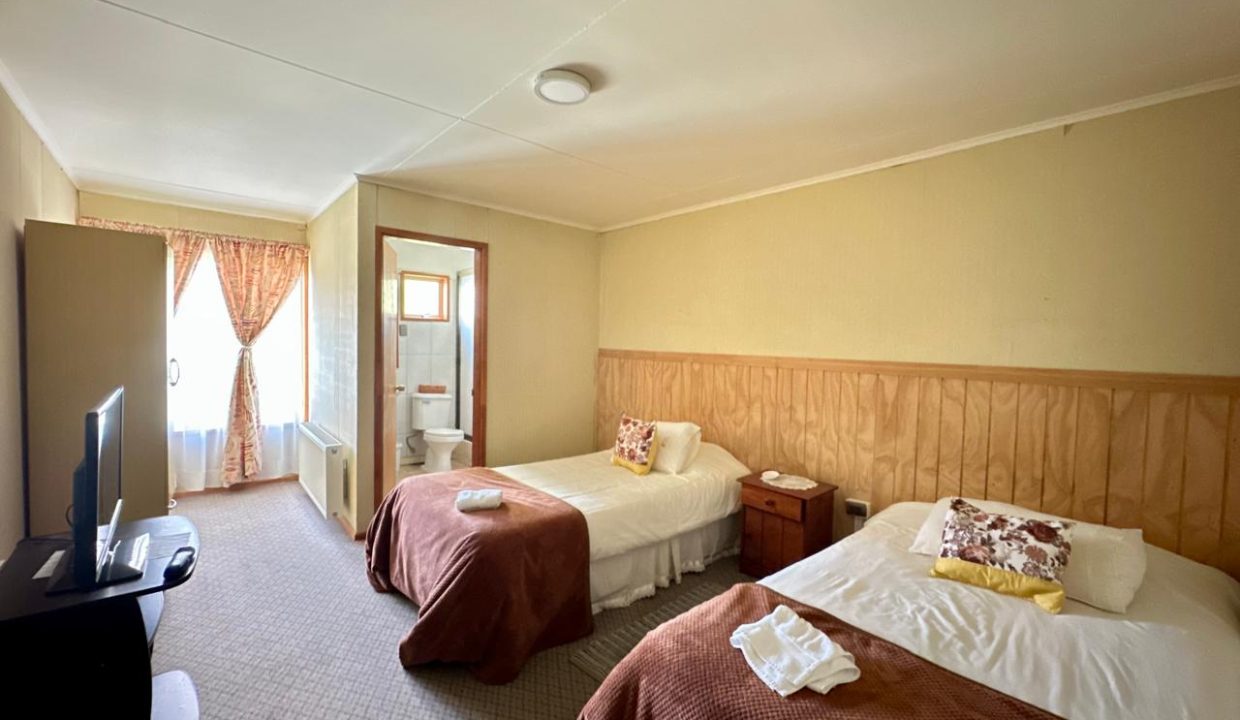 WhatsApp Image 2025-12-04 at 4.08.36 PM (10)