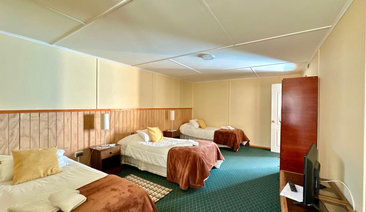 WhatsApp Image 2025-12-04 at 4.08.37 PM (6)